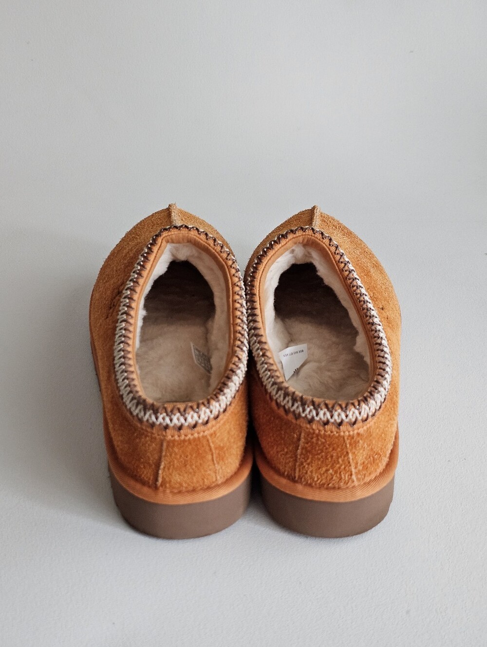 UGG Tasman Shaggy Suede Slippers Dark Apricot Men’s Size 12 Like New Box - Picture 11 of 14
